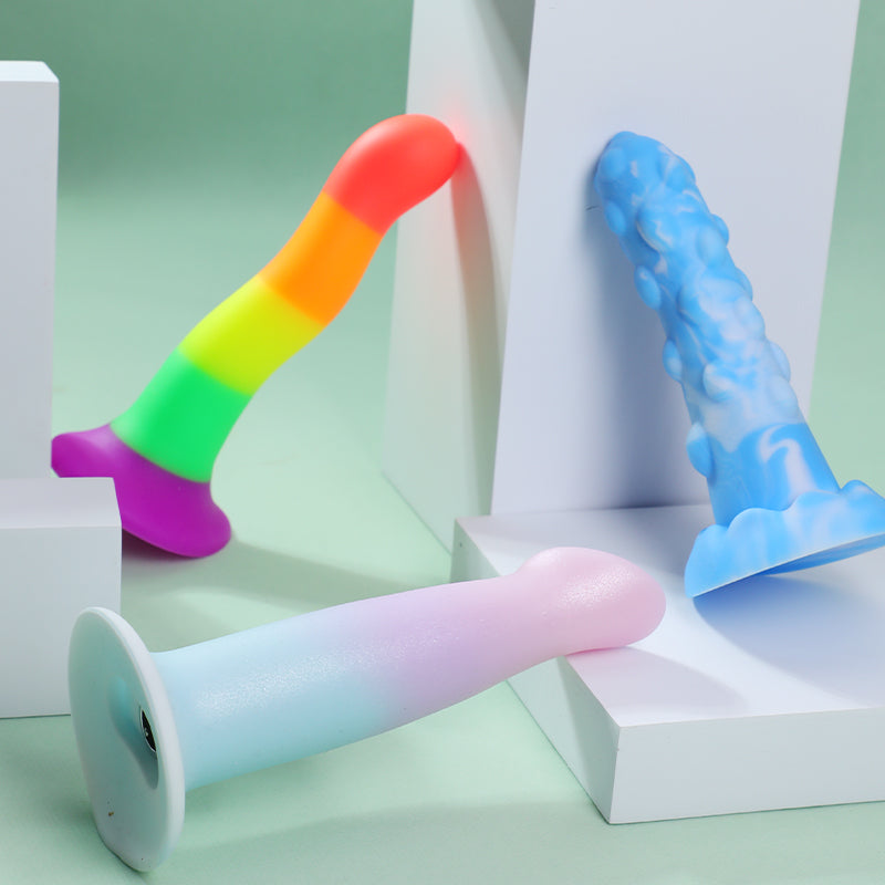 男女通用多重刺激强力吸盘液态硅胶柔软舒适幻彩棒仿真阳具（多款）